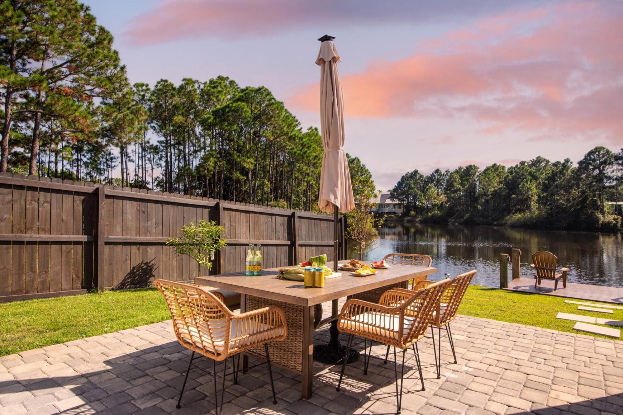 Edgewater By Avantstay Gorgeous Character Lakefront Home W Private Dock Destin Esterno foto