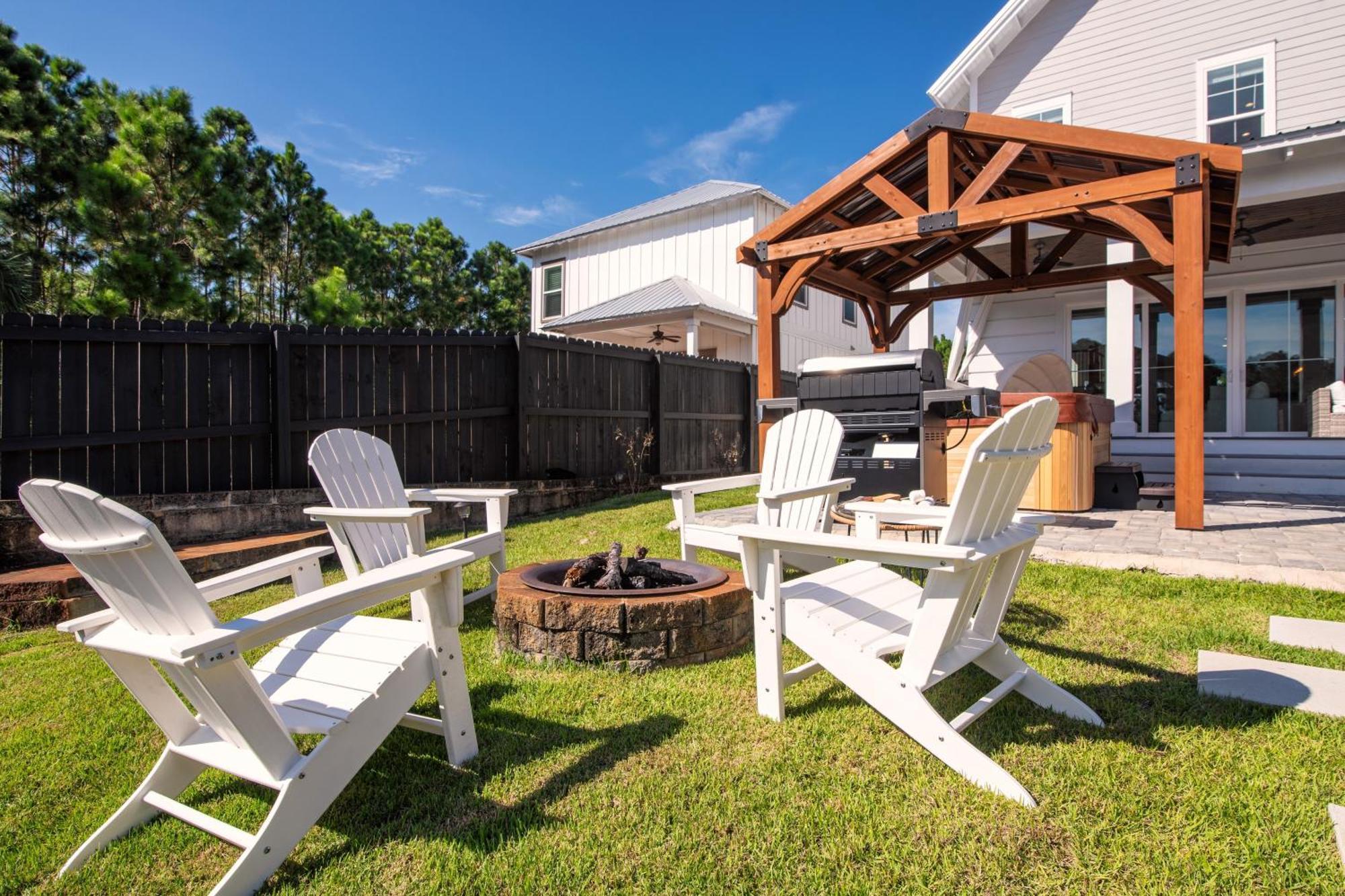 Edgewater By Avantstay Gorgeous Character Lakefront Home W Private Dock Destin Esterno foto
